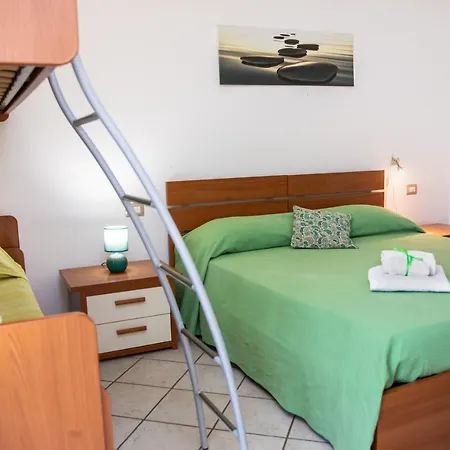 Scoglio Di Pirro לינה וארוחת בוקר טורה סן ג'ובאני אוג'נטו