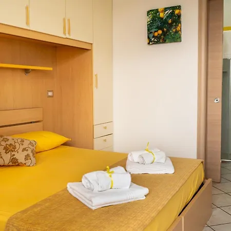 Scoglio Di Pirro לינה וארוחת בוקר 3*