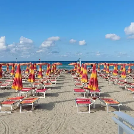 Scoglio Di Pirro 3* טורה סן ג'ובאני אוג'נטו