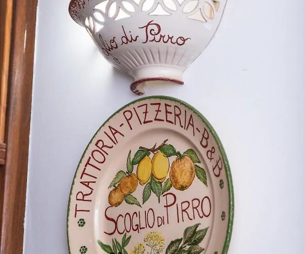 Bed & Breakfast Scoglio Di Pirro 3*